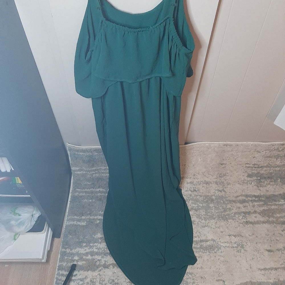 Dress - Picture 2 of 2